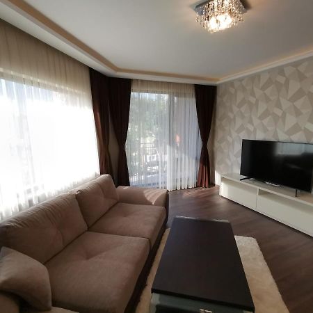 וארנה City Center Lux Apartment מראה חיצוני תמונה
