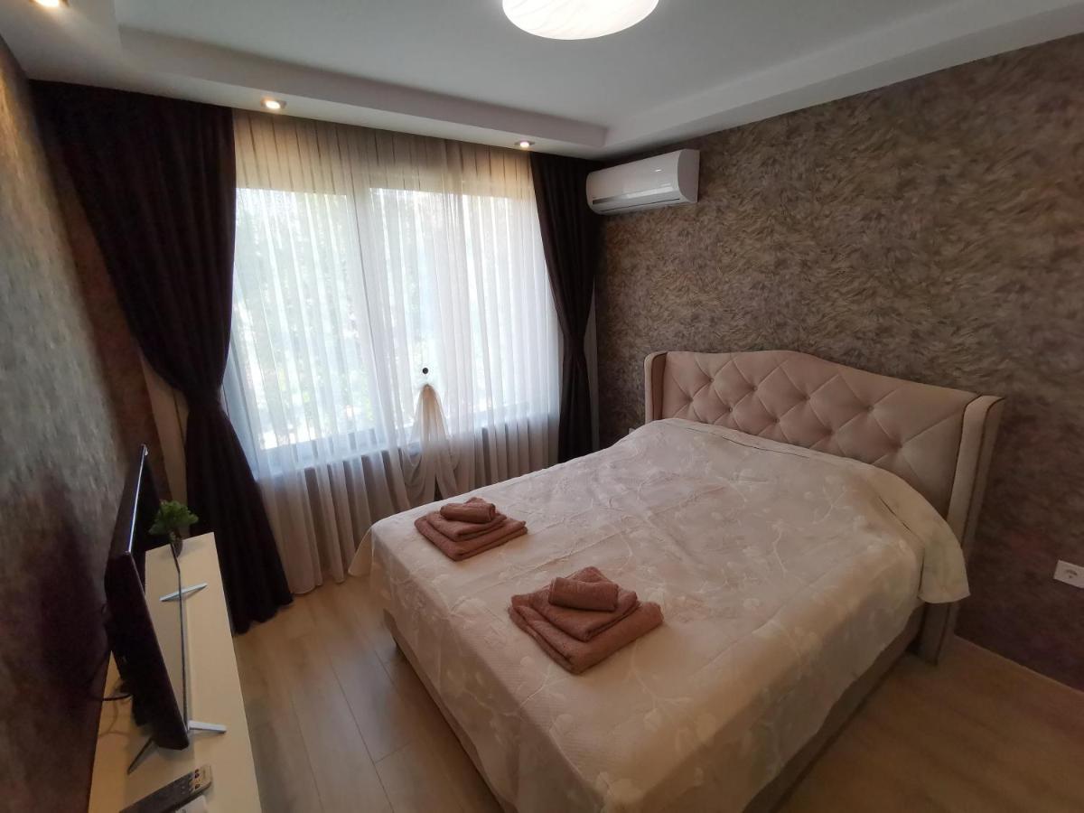 וארנה City Center Lux Apartment מראה חיצוני תמונה